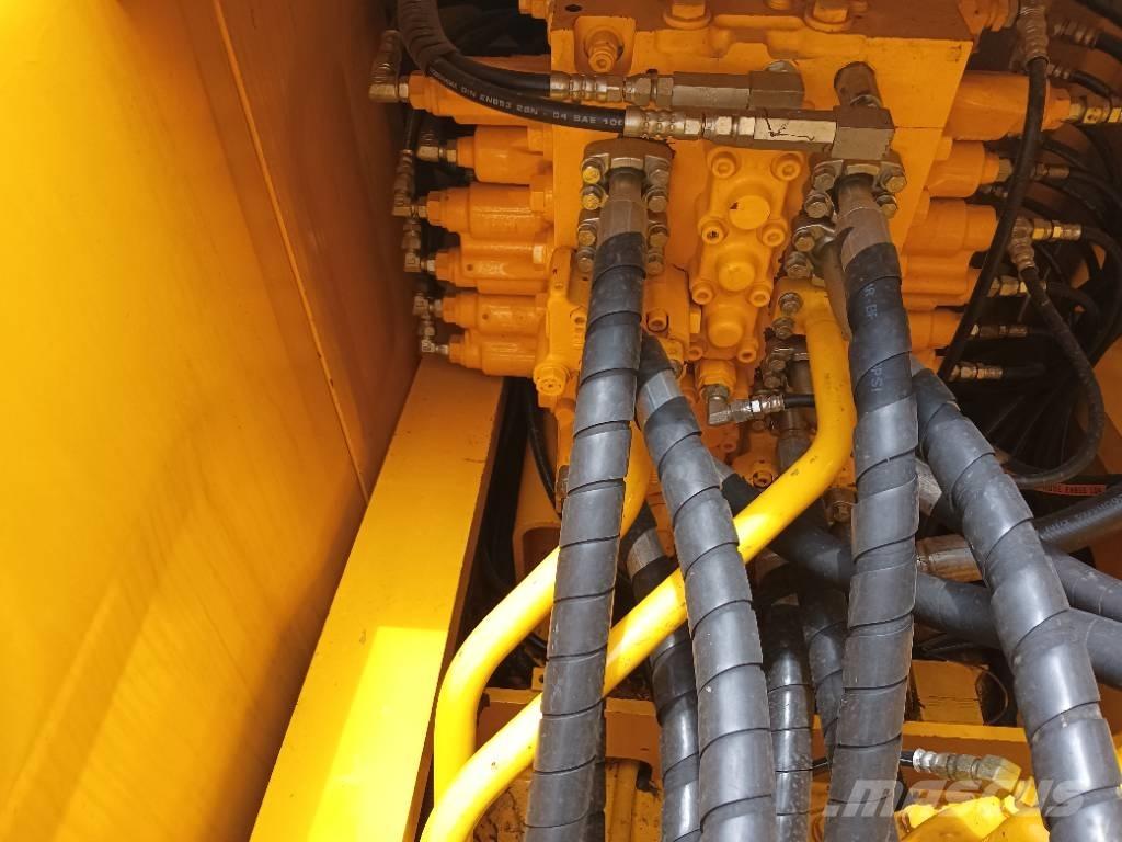 Komatsu PC 220-8 Εκσκαφείς με ερπύστριες