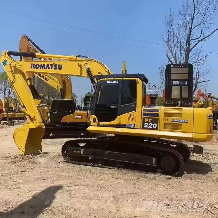 Komatsu PC220-8 Εκσκαφείς με ερπύστριες