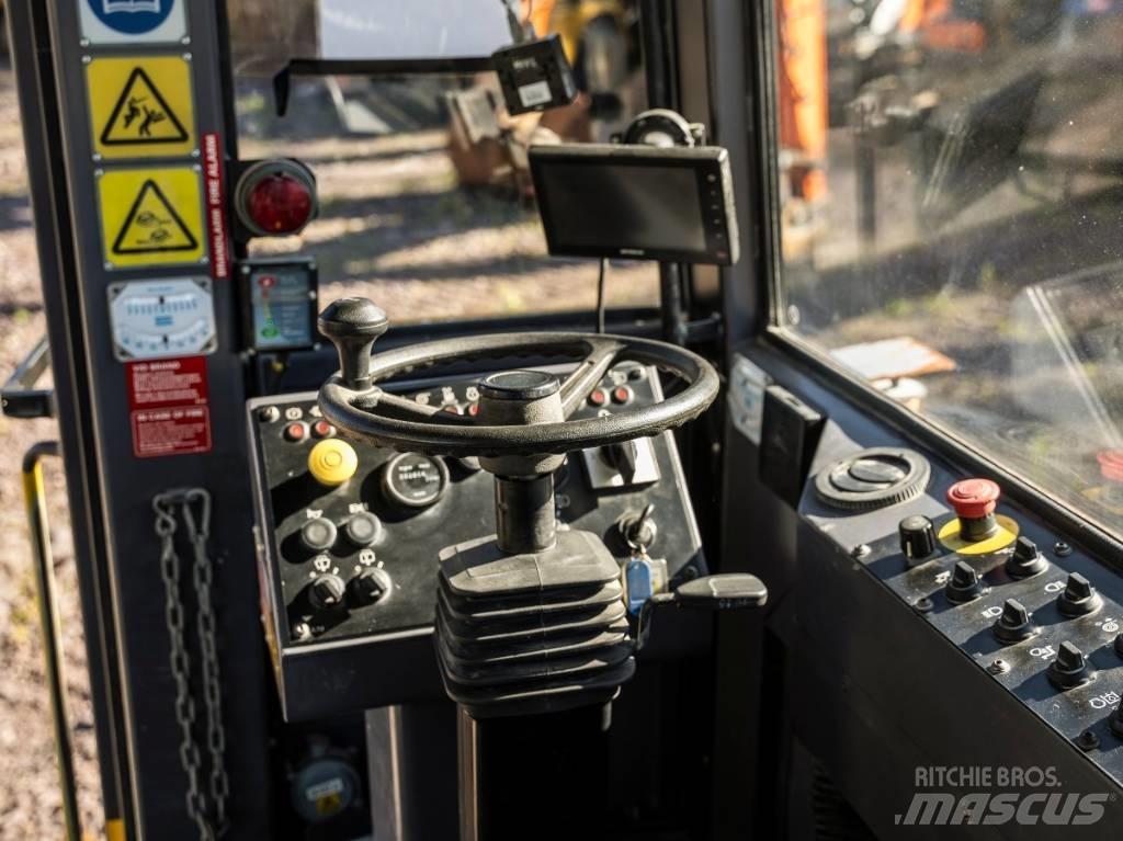Atlas Copco XE3 C30 Εκσκαφή και υπόγειες γεωτρήσεις