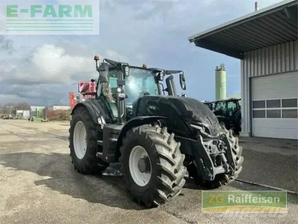 Valtra q245 Τρακτέρ