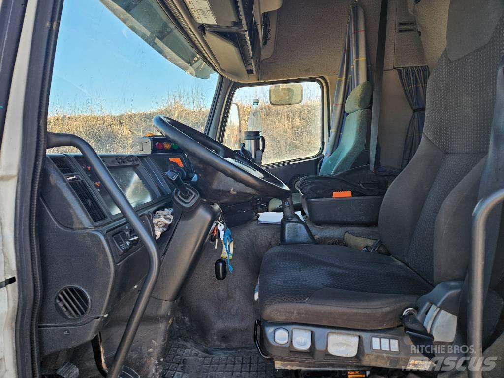 Volvo FM 12 Φορτηγά μεταφοράς δασικών μηχανημάτων