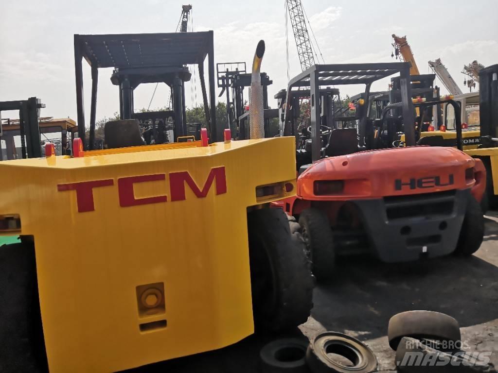 TCM 15 Ton Πετρελαιοκίνητα Κλαρκ