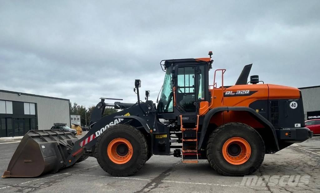 Doosan DL 320-7 Φορτωτές με λάστιχα (Τροχοφόροι)