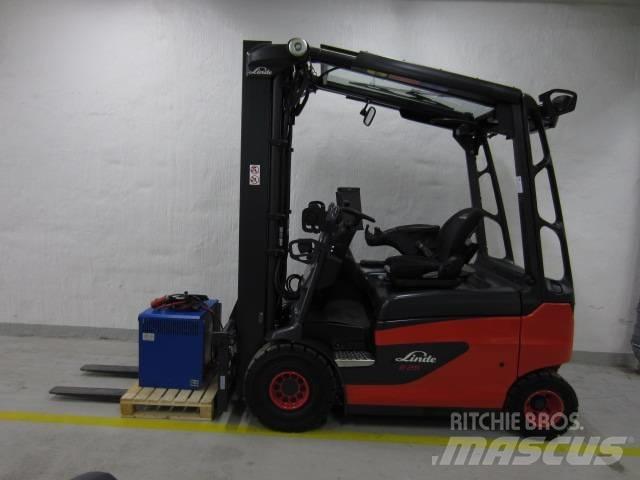 Linde E25R Ηλεκτρικά περονοφόρα ανυψωτικά κλαρκ