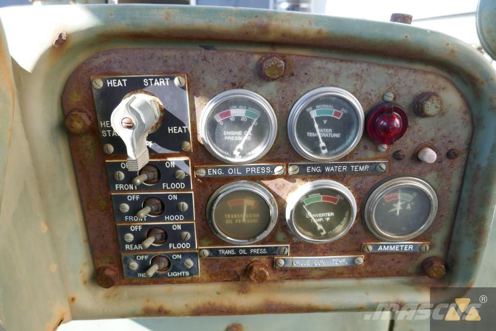 CAT D7F Ex-army Μπουλντόζες με ερπύστριες