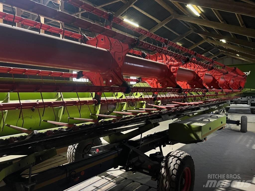 CLAAS Lexion 6800 Θεριζοαλωνιστικές μηχανές