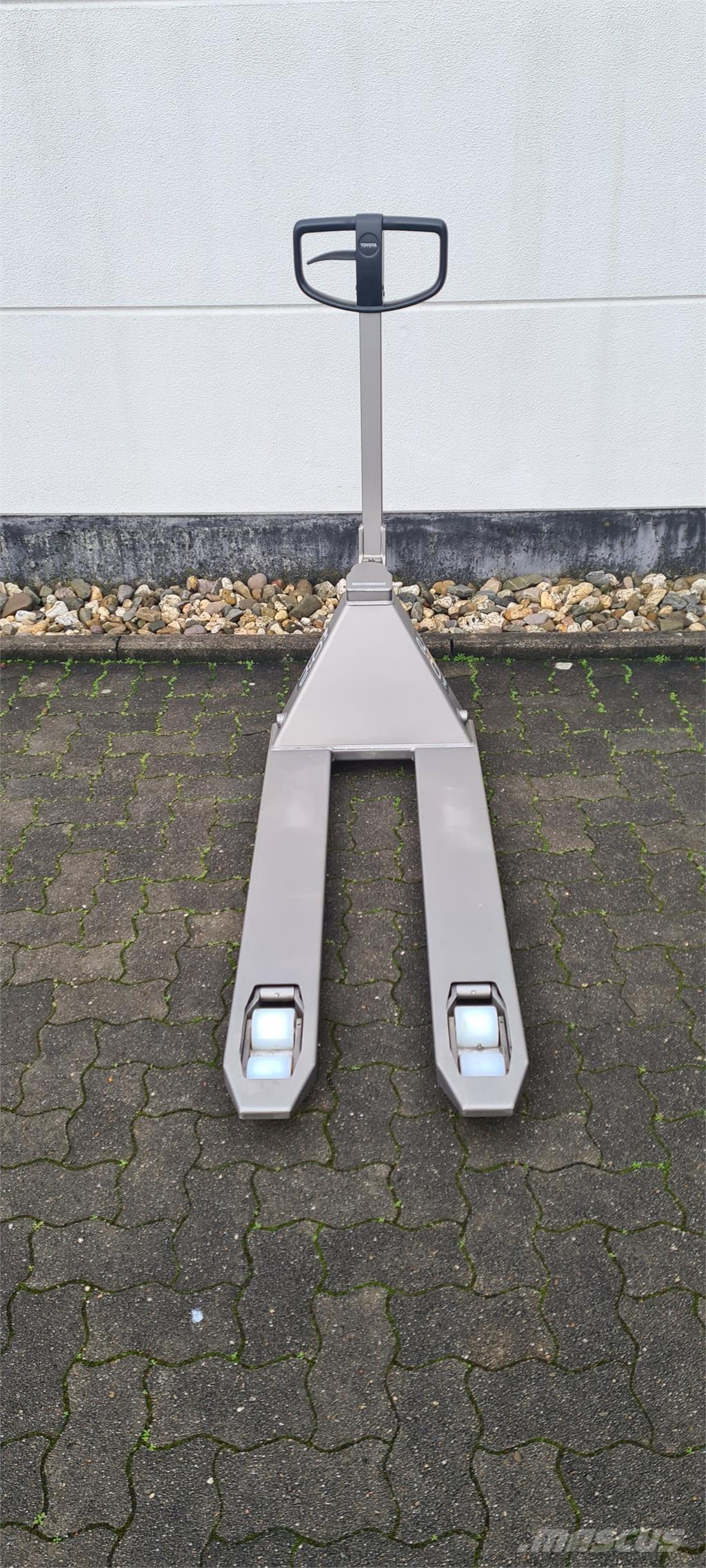 BT LHM 200ST Χειροκίνητο ανυψωτικό αμαξίδιο