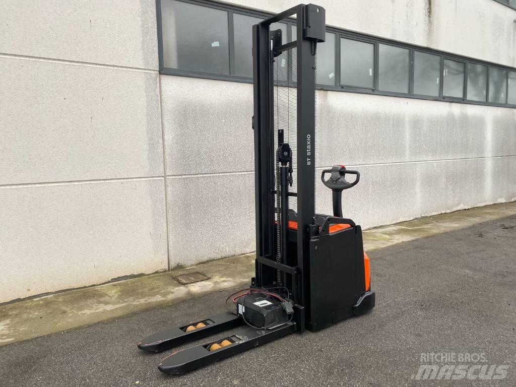 Toyota SWE160 Παλετοφόρα πεζού χειριστή με ιστό
