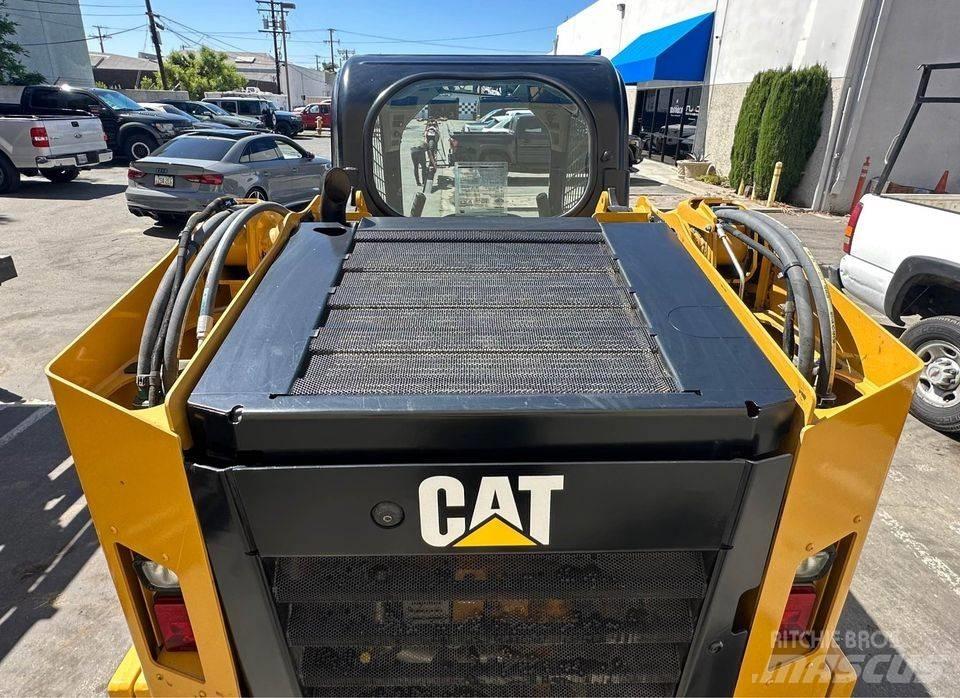 CAT 246 D Φορτωτάκια
