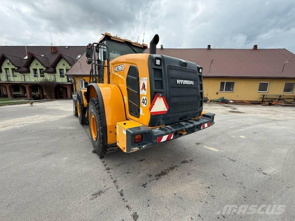 Hyundai HL 960 Φορτωτές με λάστιχα (Τροχοφόροι)