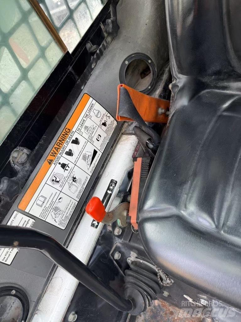 Bobcat S 300 Φορτωτάκια