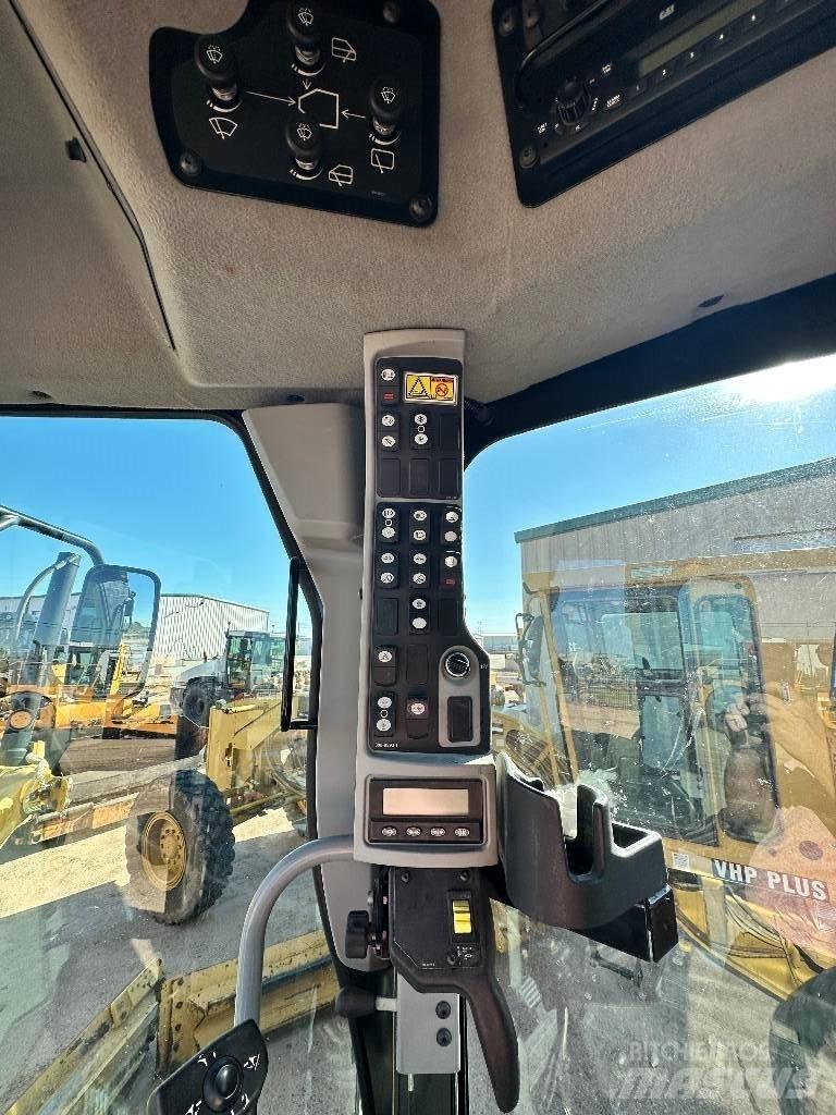 CAT 12 M 2 Γκρέιντερς