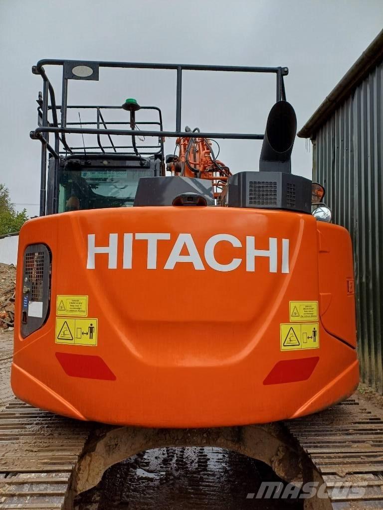 Hitachi ZX 135 US-6 Εκσκαφείς με ερπύστριες