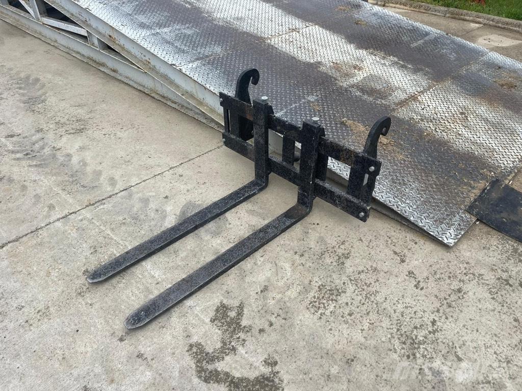 Palazzani PB 30 Εκσκαφείς Φορτωτές τύπου JCB