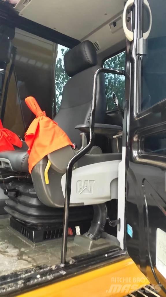 CAT 320D2 Εκσκαφείς με ερπύστριες