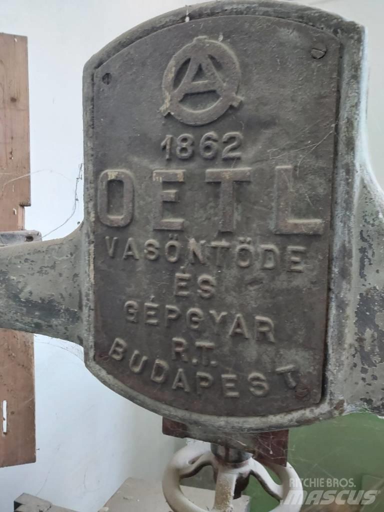 Egyéb Szalagfűrész Άλλα μηχανήματα φροντίδας εδάφους