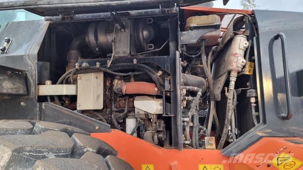 Hitachi ZW 220-6 Φορτωτές με λάστιχα (Τροχοφόροι)