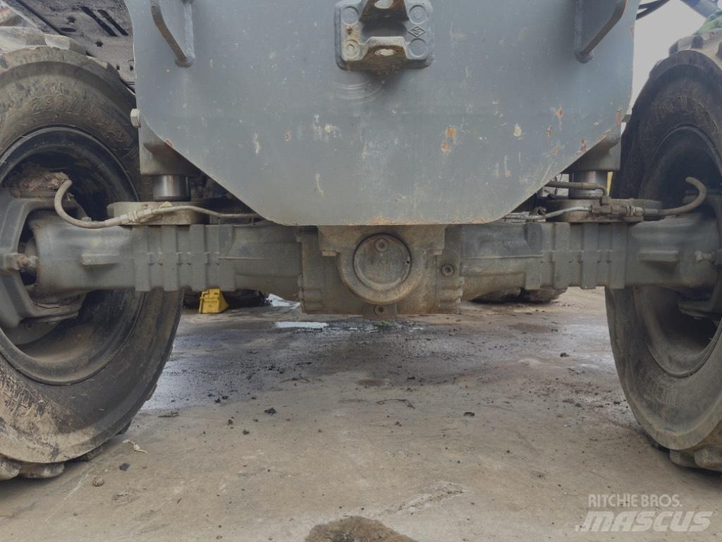 Liebherr A 910 Comp Άξονες