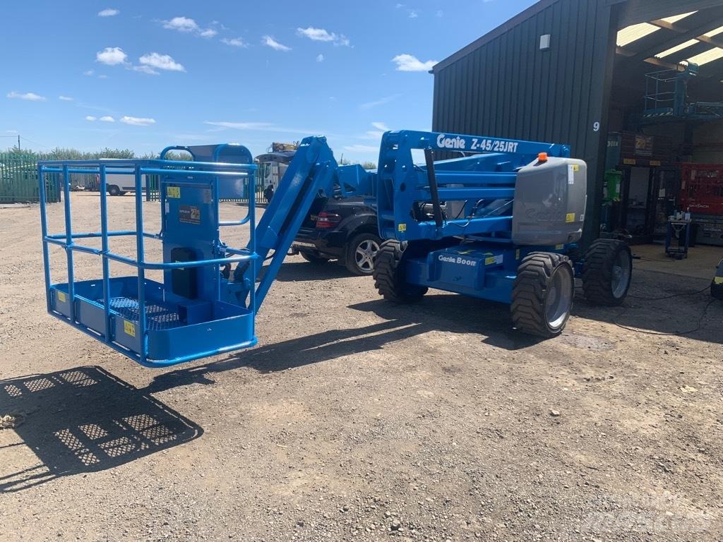 Genie Z 45/25 J RT Ανυψωτήρες με αρθρωτό βραχίονα