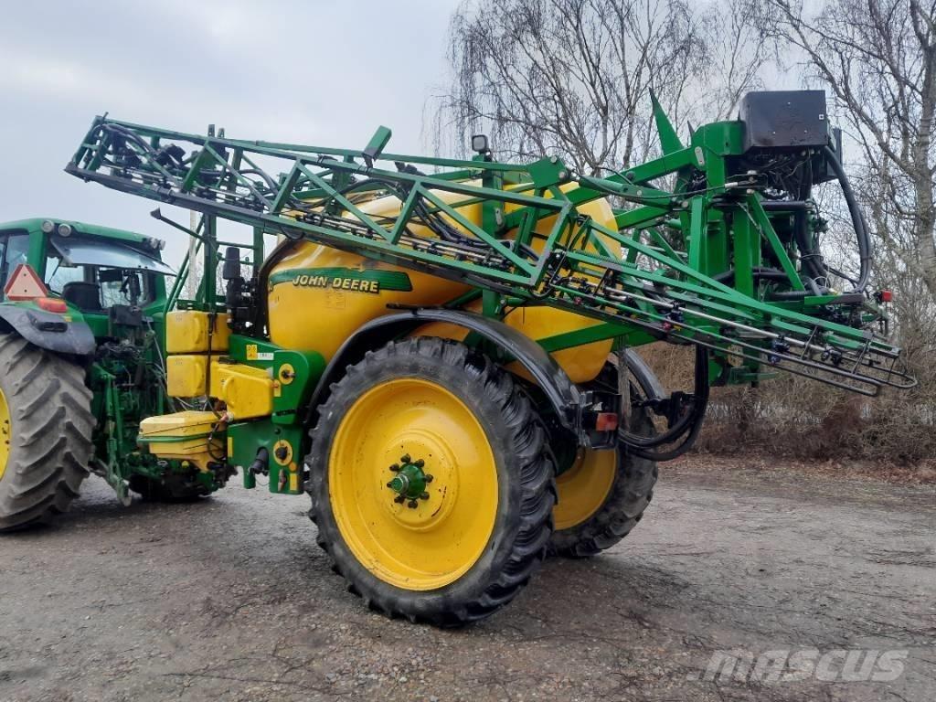 John Deere 840 Ρυμουλκούμενα ψεκαστικά