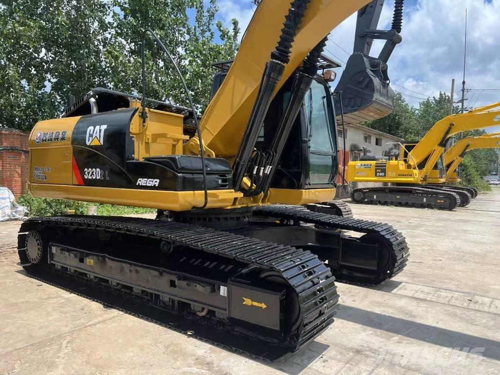 CAT 323d2l Μίνι εκσκαφείς 7t - 12t
