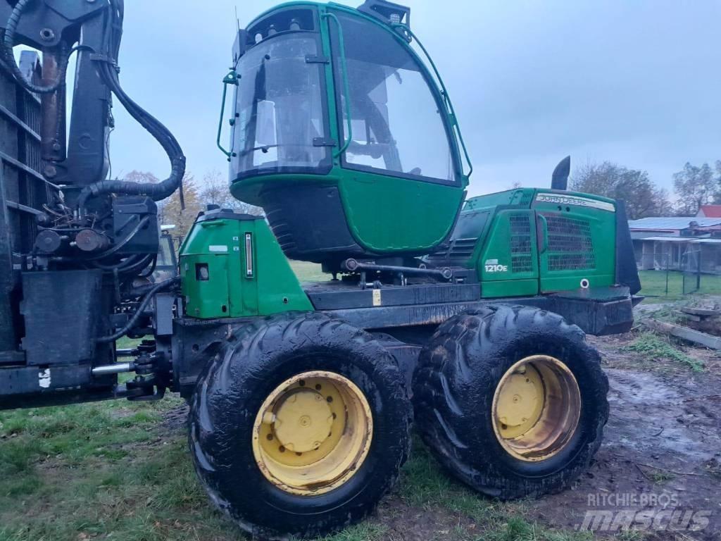John Deere 1210 E Μεταφορείς ξυλείας