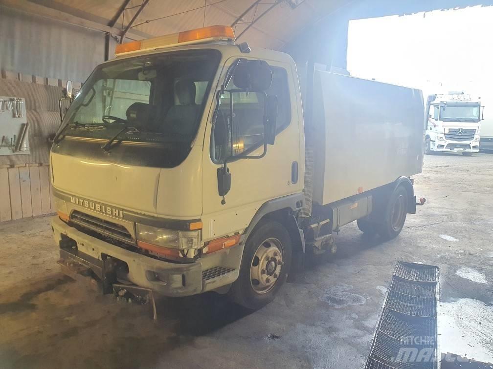 Mitsubishi Canter Σκούπες