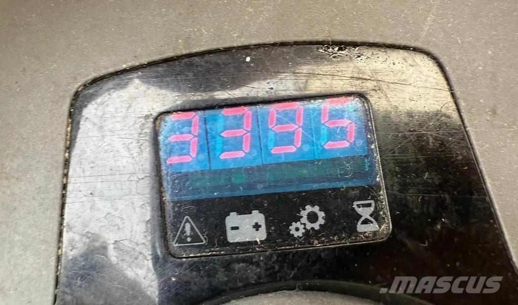 BT SWE200D Παλετοφόρα πεζού χειριστή με ιστό