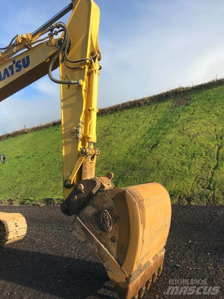 Komatsu PC210-11 Εκσκαφείς με ερπύστριες