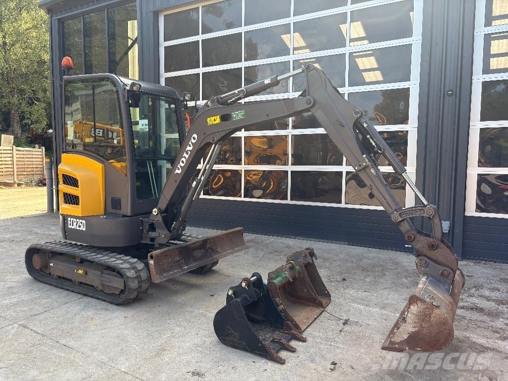 Volvo ECR 25 D Εκσκαφάκι (διαβολάκι) < 7t