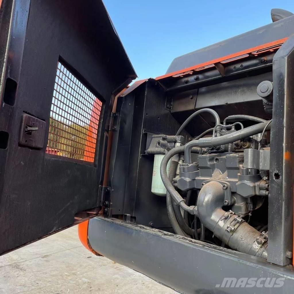 Hitachi ZX200 Εκσκαφείς με ερπύστριες