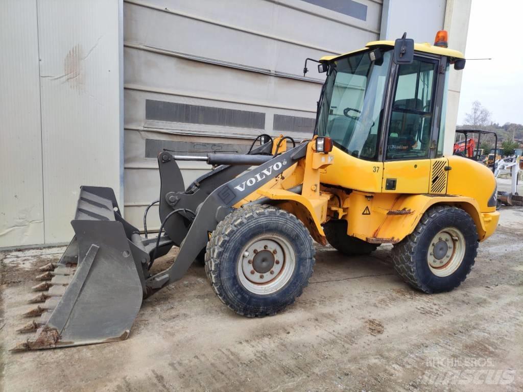 Volvo L 30 B Φορτωτές με λάστιχα (Τροχοφόροι)