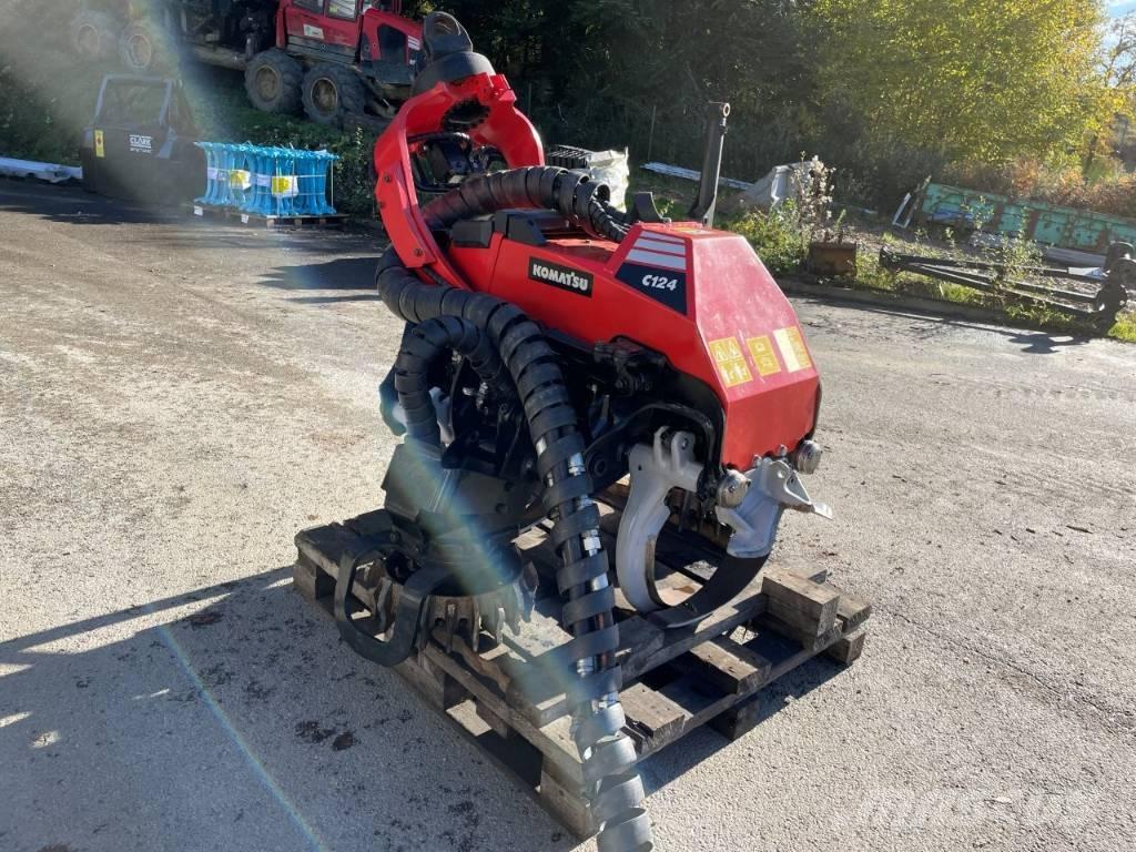 Komatsu C 124 Θεριζοαλωνιστικές μηχανές