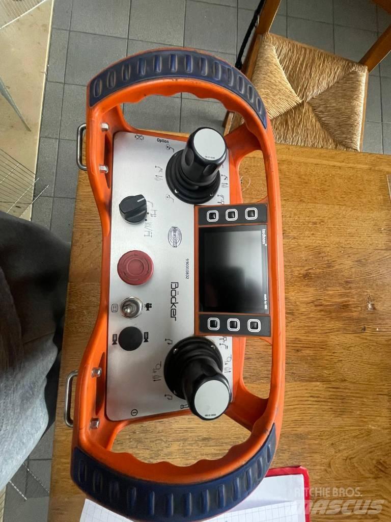 Böcker AK 36/4000 Γερανοί παντός εδάφους