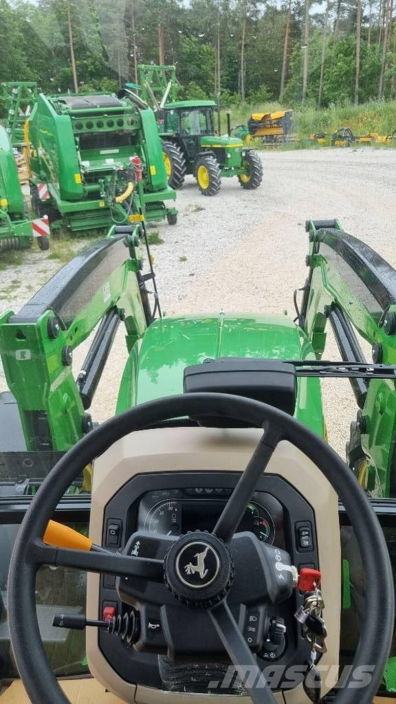 John Deere 5100M Τρακτέρ