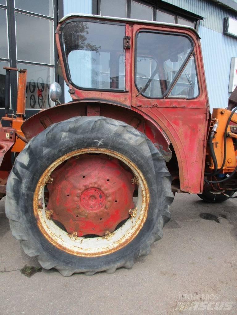 IH 523 Τρακτέρ
