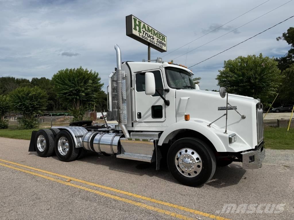 Kenworth T 800 Τράκτορες