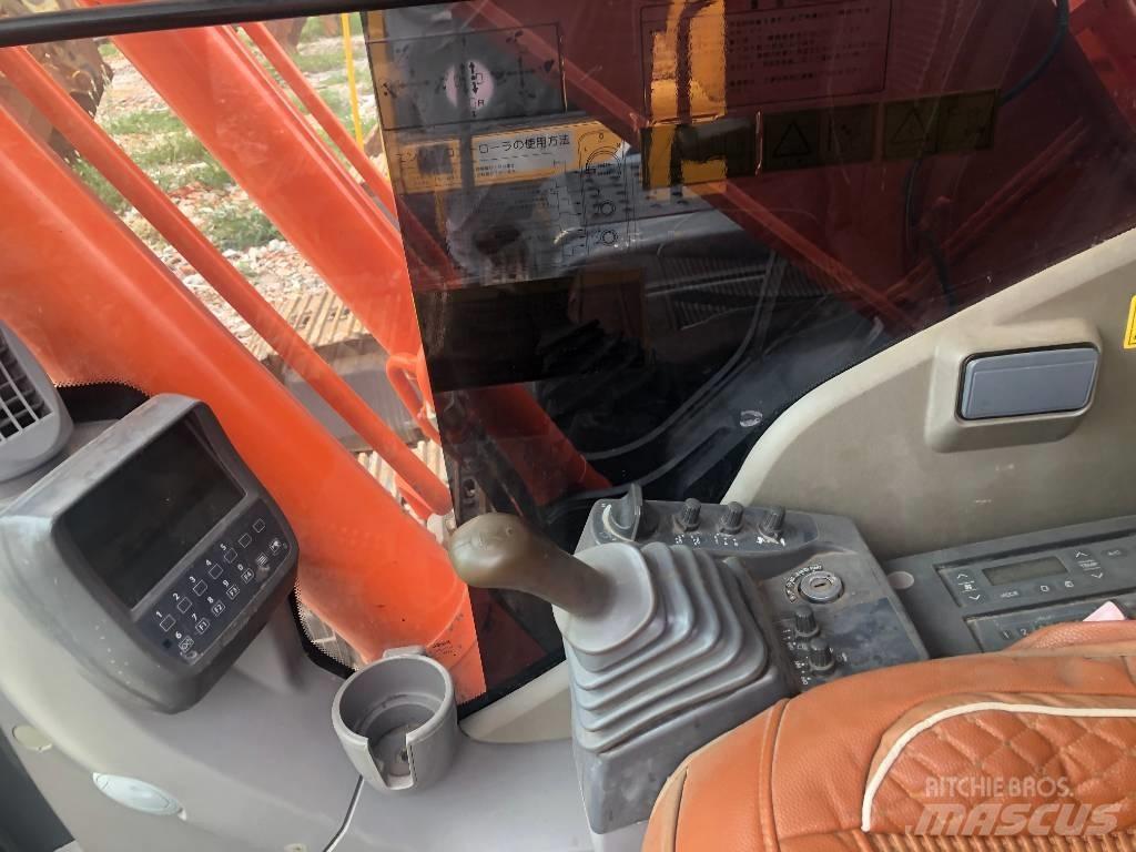 Hitachi ZX 240 Εκσκαφείς με ερπύστριες