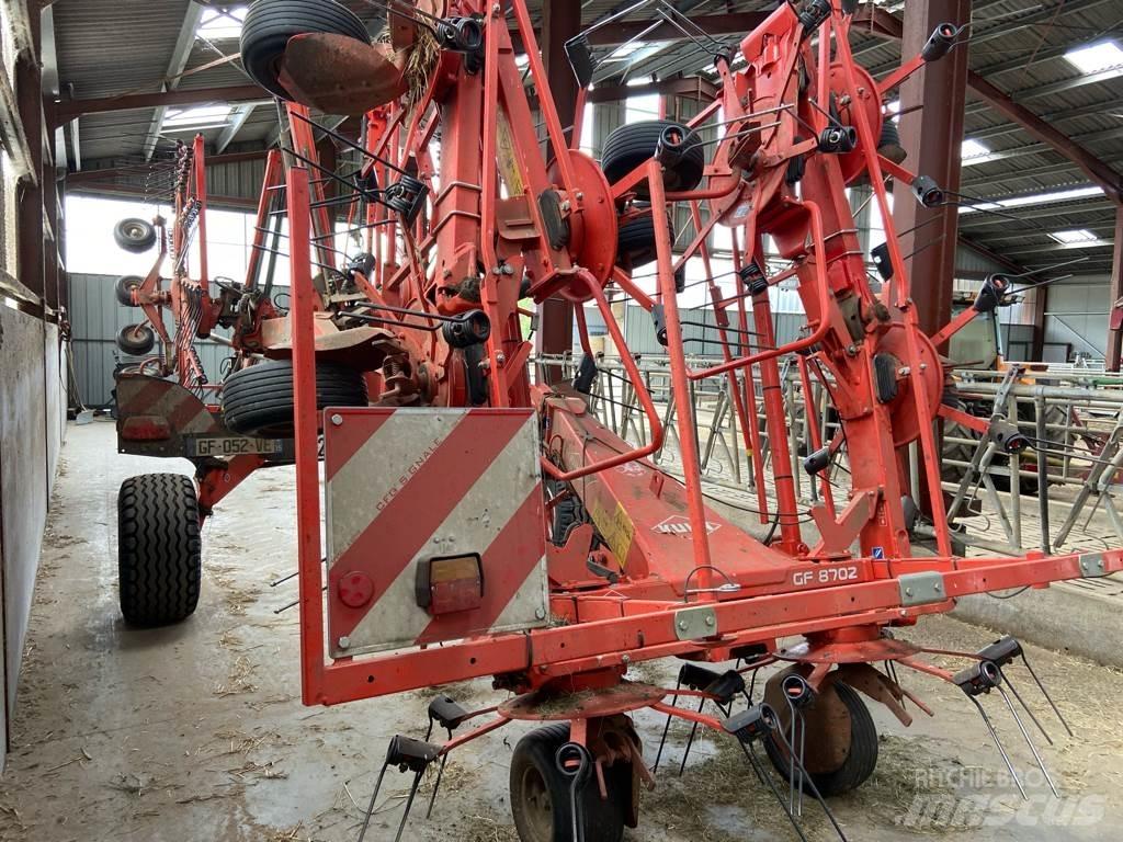 Kuhn GF8702 Τσουγκράνες και χορτοξηραντικές μηχανές