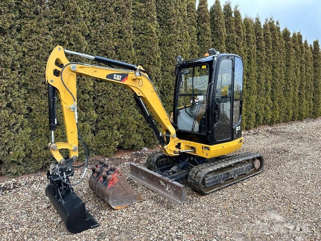CAT 302.7 D CR Εκσκαφάκι (διαβολάκι) < 7t