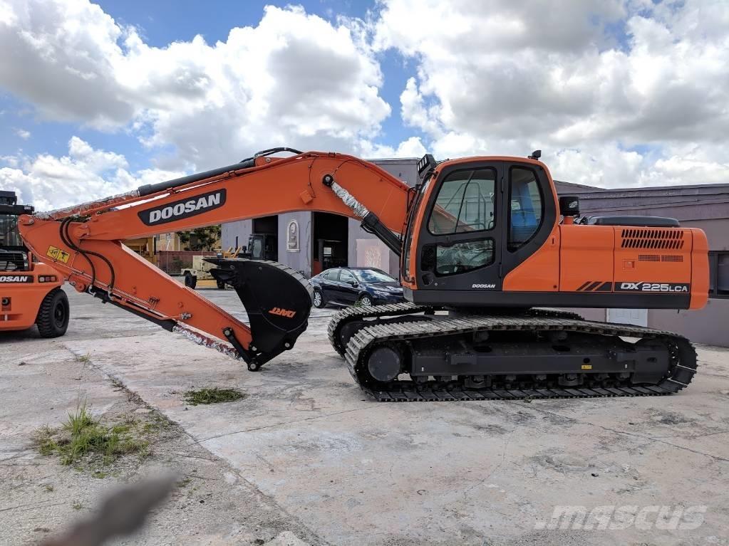 Doosan DX 225 LCA Εκσκαφείς με ερπύστριες