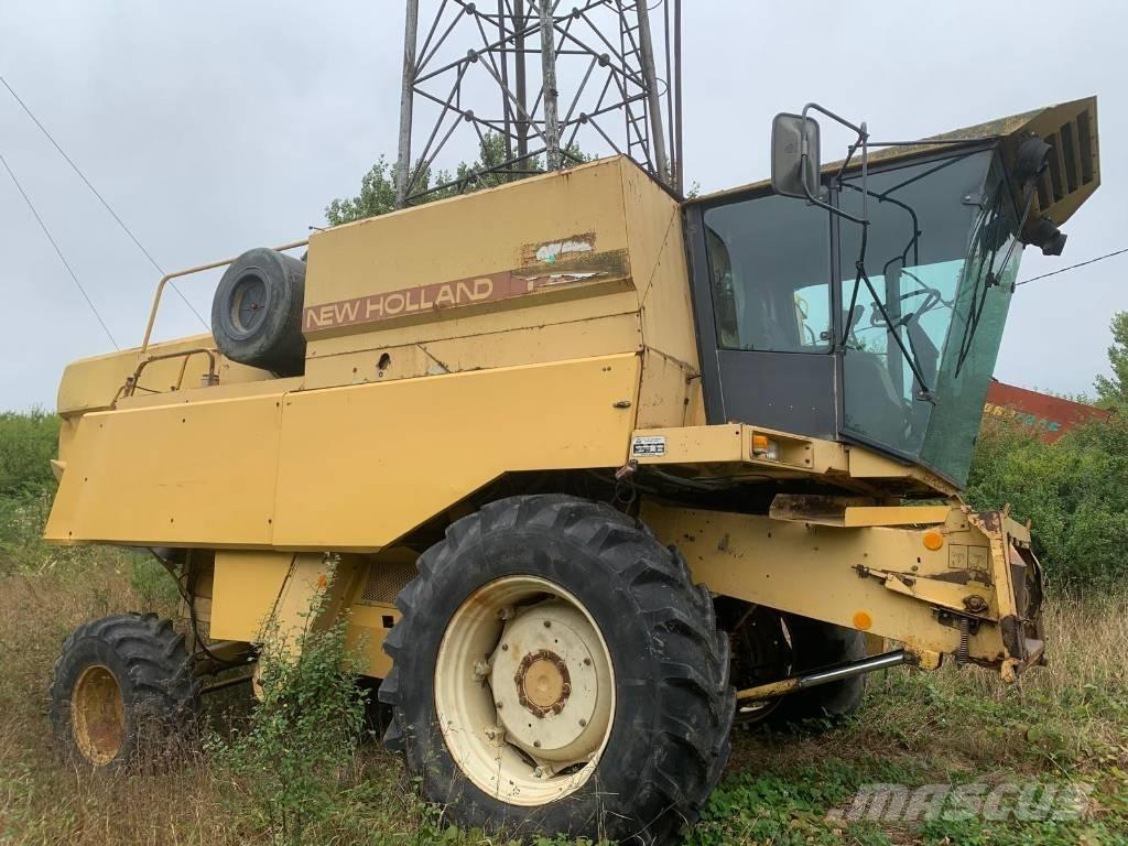 New Holland TX 32 Θεριζοαλωνιστικές μηχανές