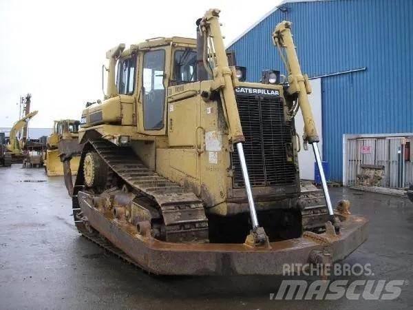 CAT D8N Μπουλντόζες με ερπύστριες
