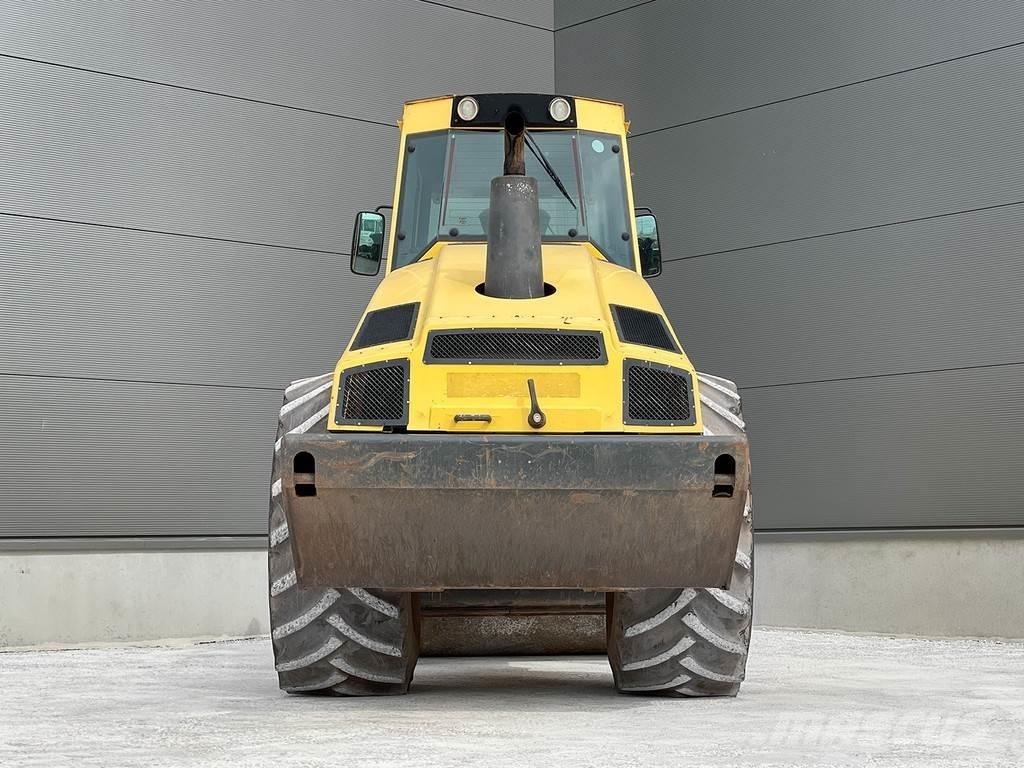 Bomag BW 213 DH-4 Οδοστρωτήρες μονού κυλίνδρου