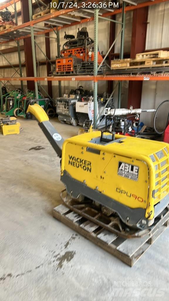 Wacker Neuson DPU 90 Επίπεδοι κόπανοι