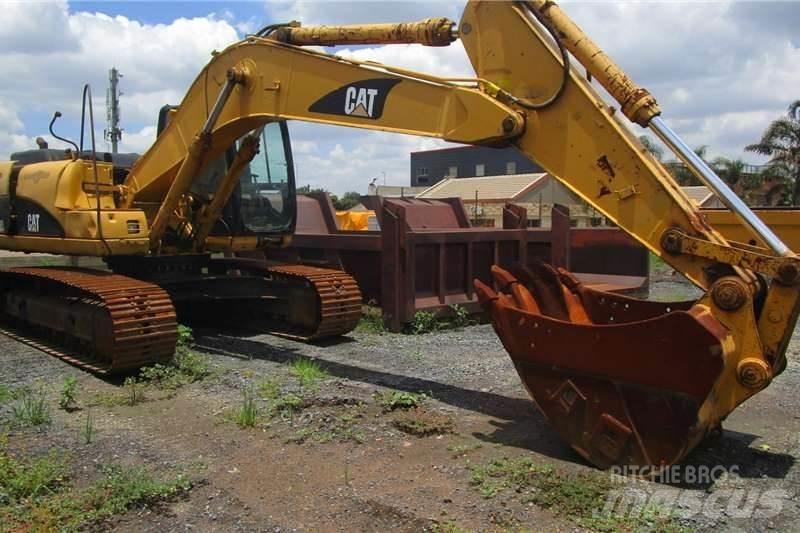 CAT 320C Εκσκαφάκι (διαβολάκι) < 7t