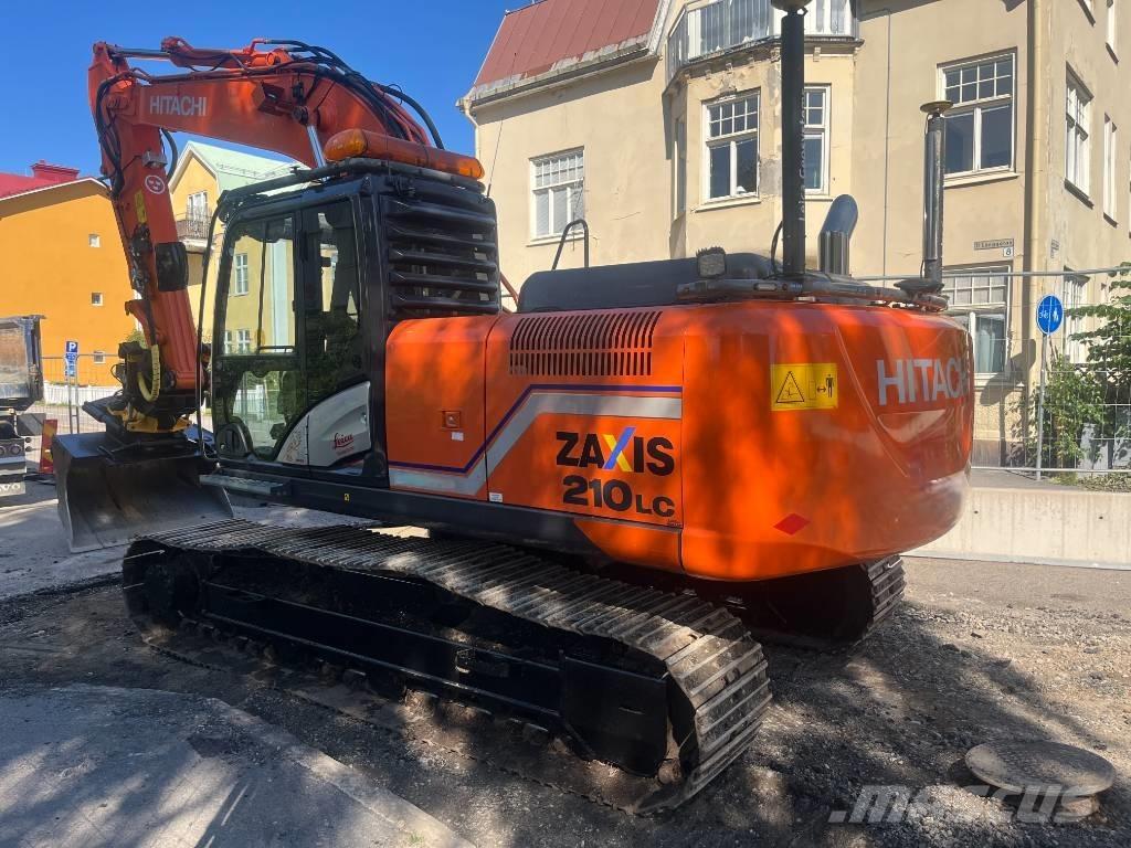 Hitachi ZX 210 Εκσκαφείς με ερπύστριες