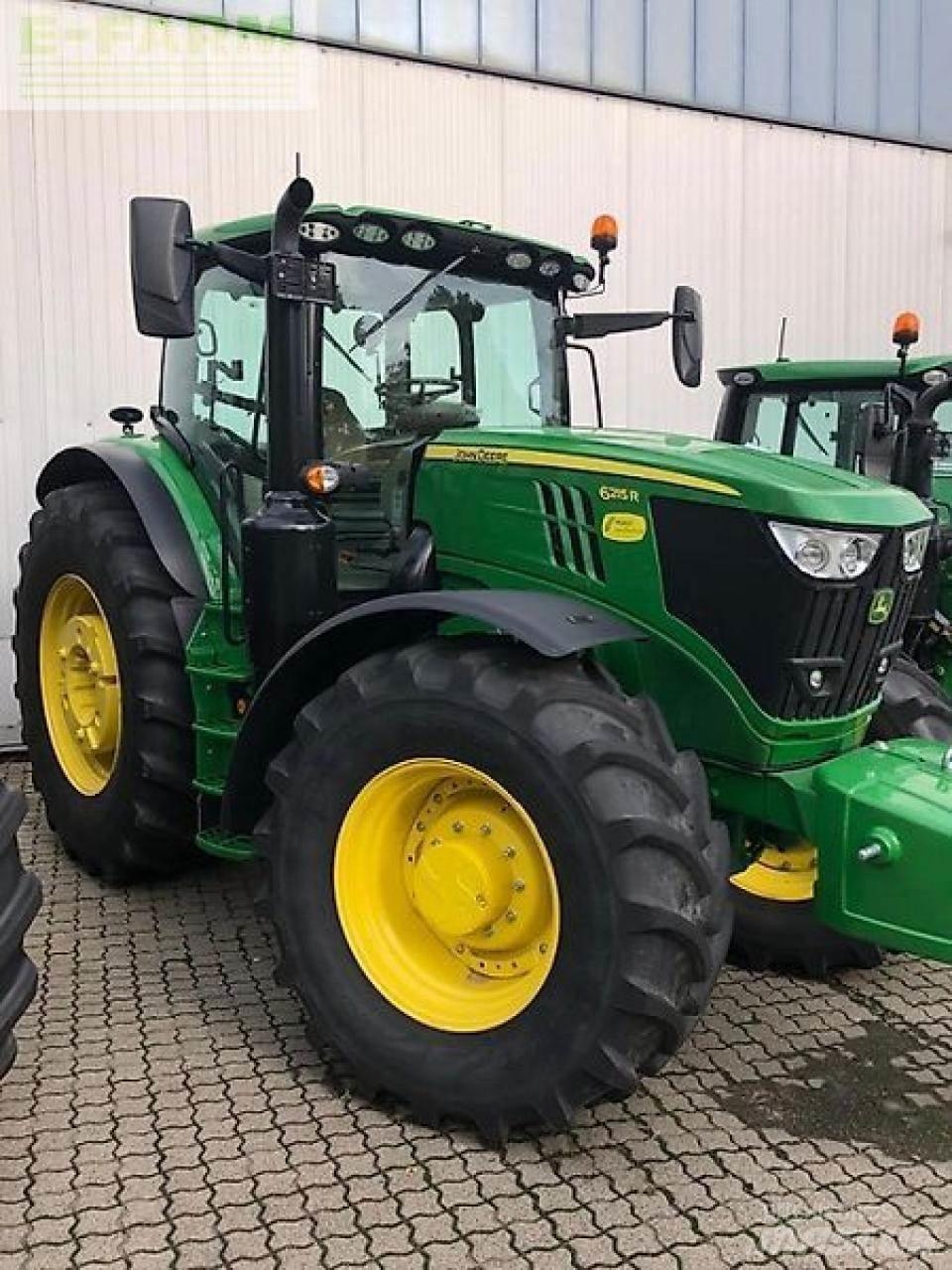 John Deere 6215r Τρακτέρ
