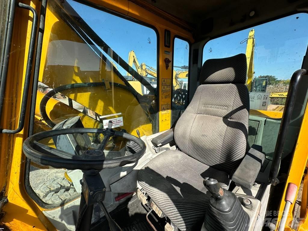 Liebherr A 900 B Εκσκαφείς με τροχούς - λάστιχα