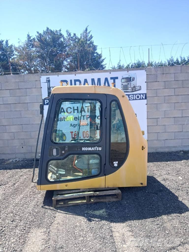 Komatsu PC 210 Καμπίνες και εσωτερικό